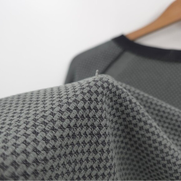 Lululemon Rest Less Pullover Athletic Shirt Womens Seamless Wicking Thumbholes - Picture 11 of 12